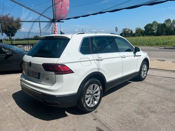 Volkswagen Tiguan - 6