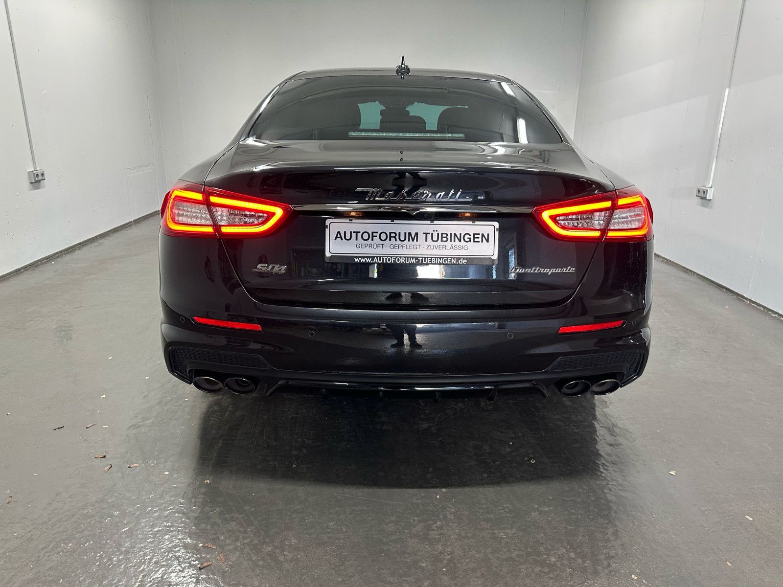 Fahrzeugabbildung Maserati Quattroporte S Q4 *SKYHOOK*B&W*SOFTCL.*KEYLESS*