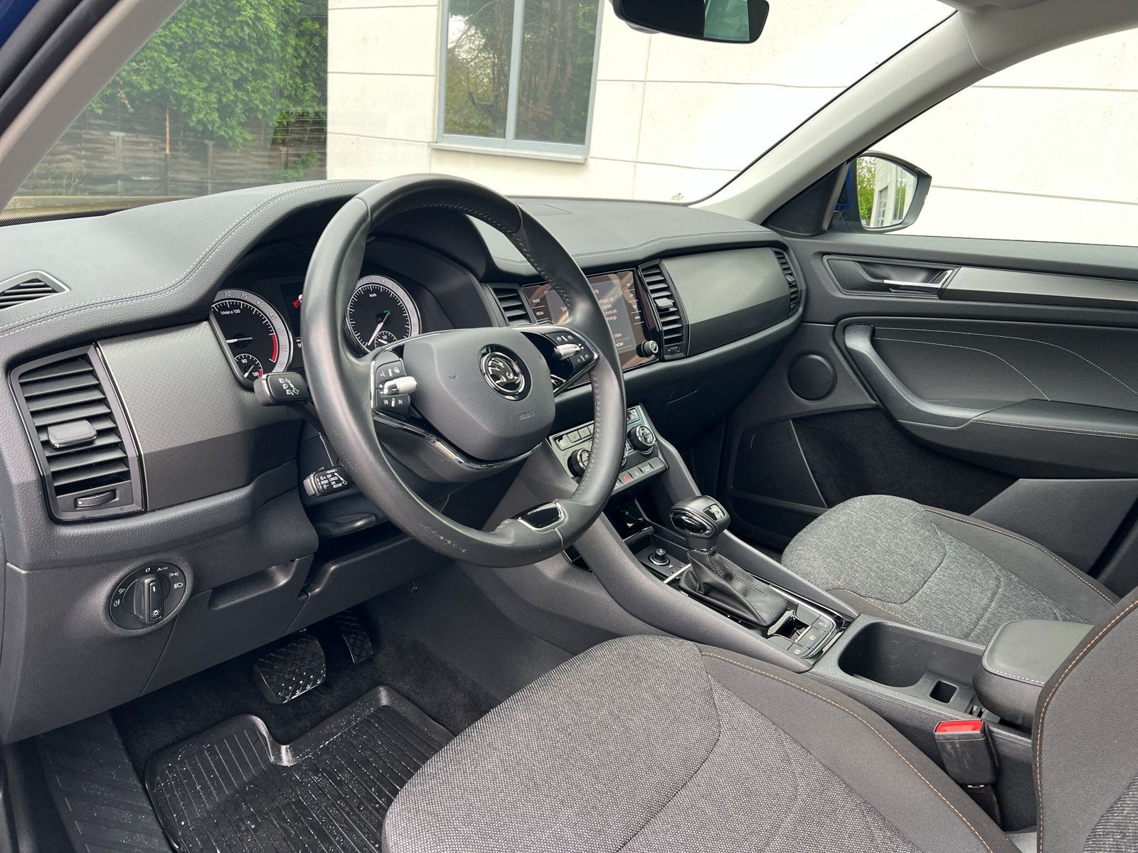 Skoda Kodiaq 2.0 TDI DSG 4x4 Clever MATRIX KAMERA AHK  foto 10