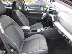 VW Golf VIII 2.0 TDI Goal DSG LED Nav Rfk Ahk ACC VW Golf VIII 2.0 TDI Goal DSG LED Nav Rfk Ahk ACC
