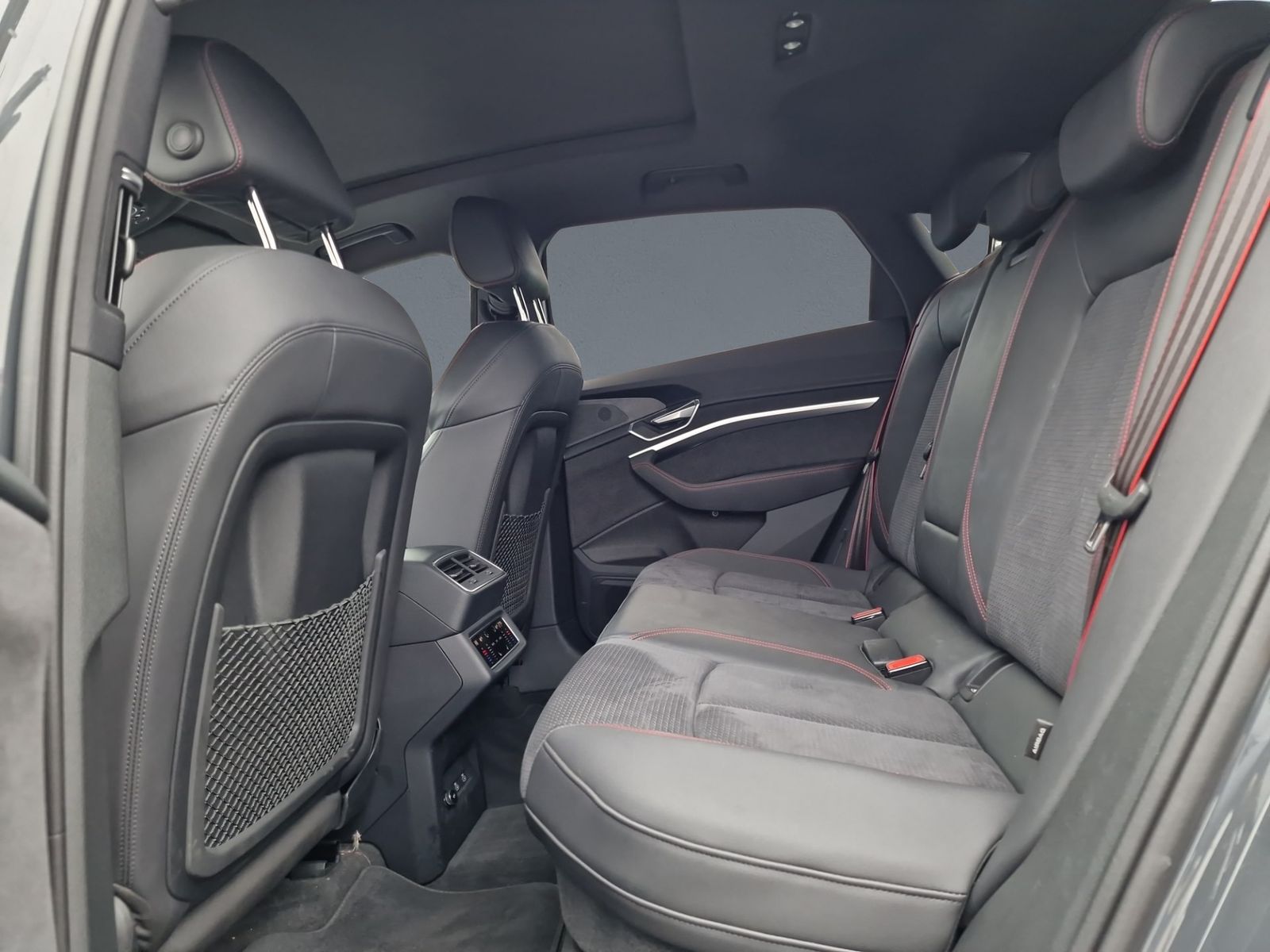 Audi Q8 e-tron - Bild 19