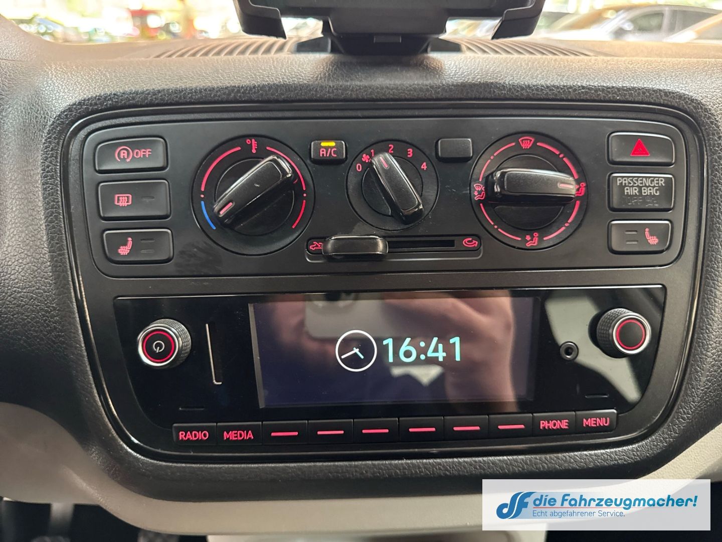 Fahrzeugabbildung SEAT Mii Style 1.0 EU6d-T SHZ Berganfahrass. Winterpa
