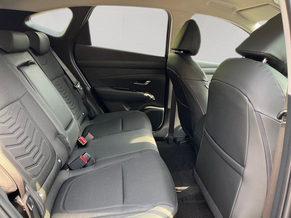 Fahrzeugabbildung Hyundai TUCSON Plug-in AWD Trend LED