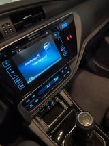 Toyota Auris Navi+Kamera+Einp.Hilfe - Toyota Auris Gebrauchtwagen in München