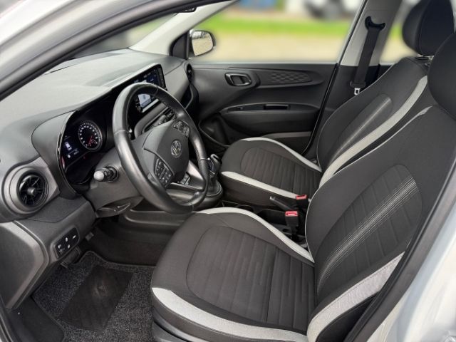 Fahrzeugabbildung Hyundai i10 Trend 1.0 +KLIMA+NAVI+RFK+SHZ+DAB+TEMPOMAT+U