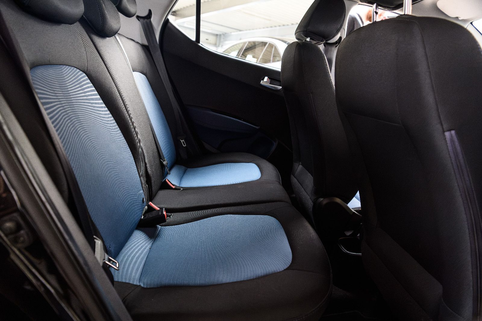 Fahrzeugabbildung Hyundai i10 GO! FIFA World Cup Edition  erst 29950 KM