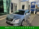 Skoda Octavia Combi 1,6 TDI Family Tempomat - Skoda Octavia aus 2012 mit Diesel-Antrieb: Kombi, 1.6