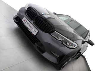 BMW 330d xDrive Touring Sport Line M-Lenkrad AHK 19"