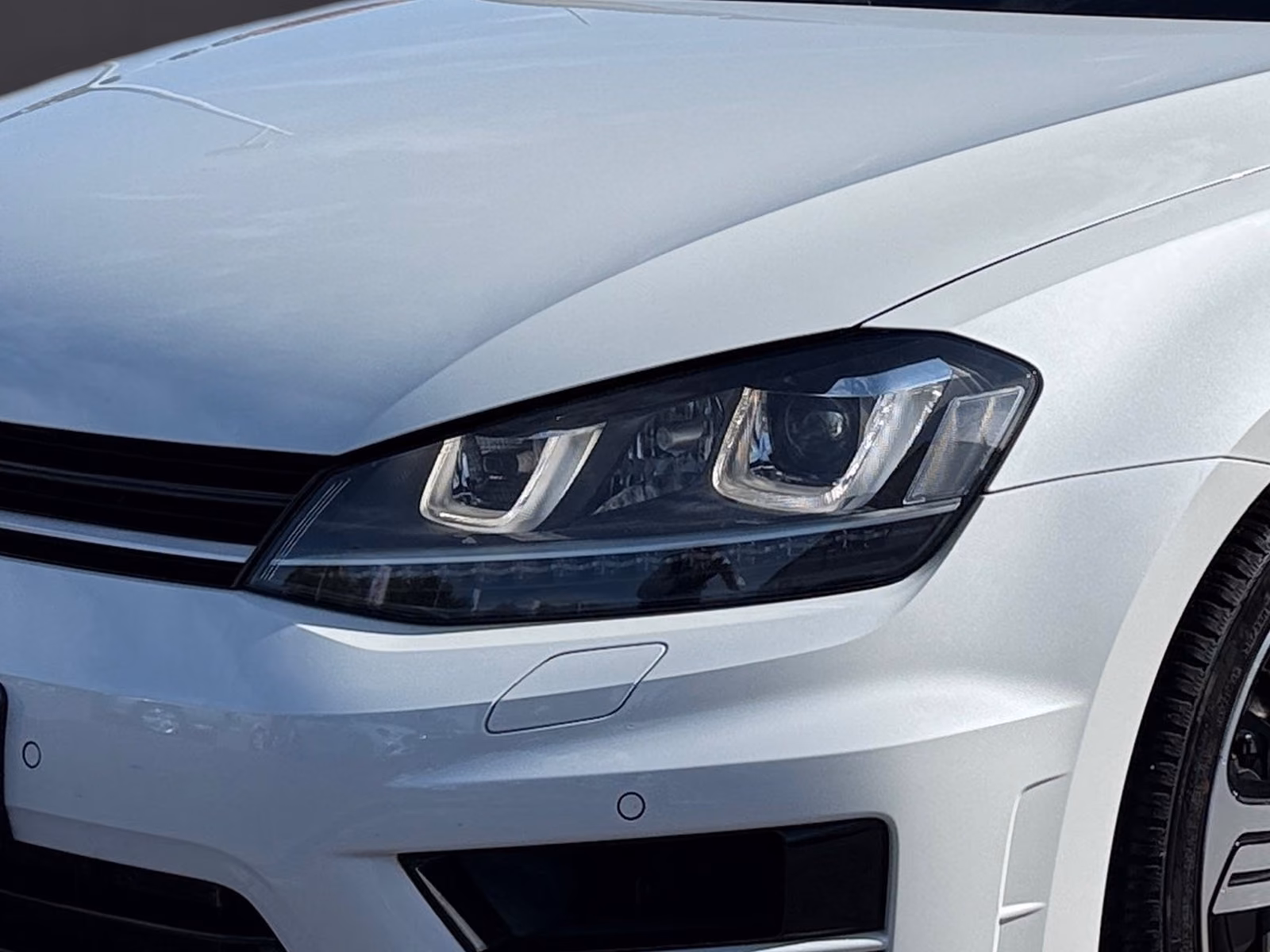Volkswagen Golf VII 2.0 R BMT 4Motion Xenon Leder PDC Navi