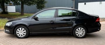 Volkswagen Passat - 4