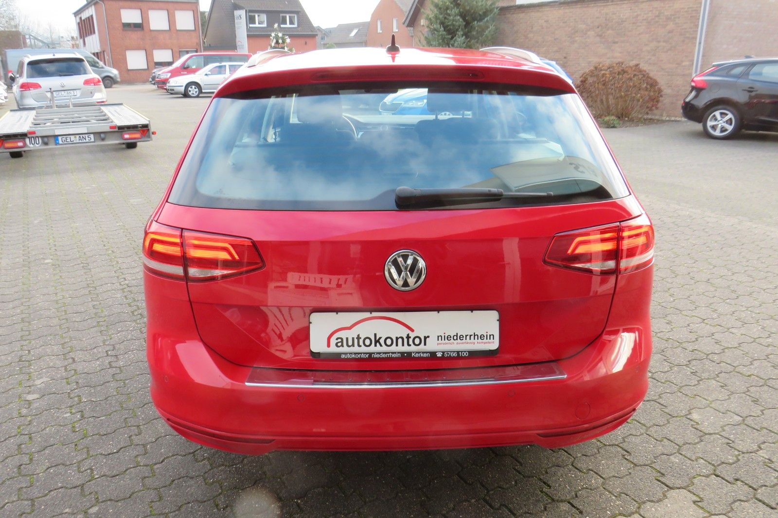 Fahrzeugabbildung Volkswagen Comfortline ACC LED KAMERA AHK NAVI APP-CONNECT