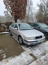 Skoda Octavia 1.6/ TÜV und Zahnriemen NEU ... - gebrauchte Skoda Octavia aus dem Jahr 1998