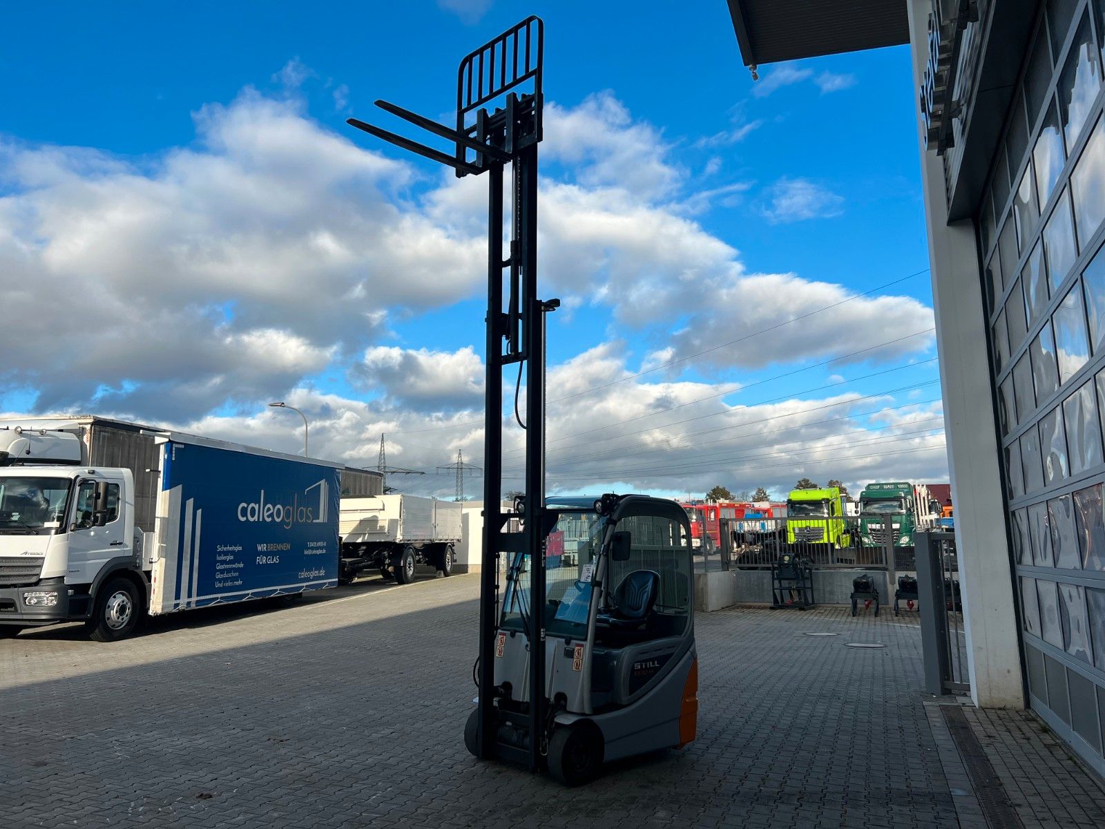 Fahrzeugabbildung Still RX20-14 / Triplex: 4.60m! / nur 2.438h! / SS