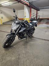 Yamaha XJ6 - YAMAHA XJ6