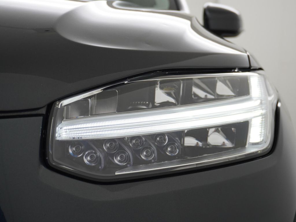 Volvo XC90 2.0 T8 Twin motor AWD Momentum panorama dac