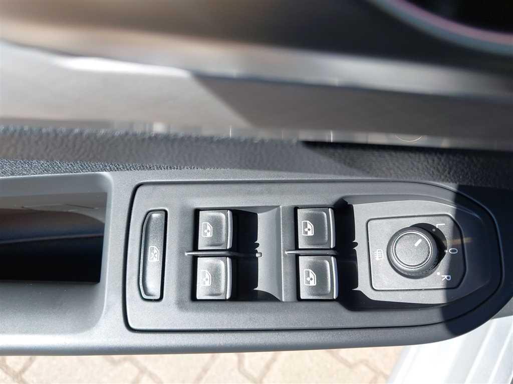 Volkswagen Golf Variant Life 2.0 TDI DSG Sitzhz Standhz, миниатюра 13