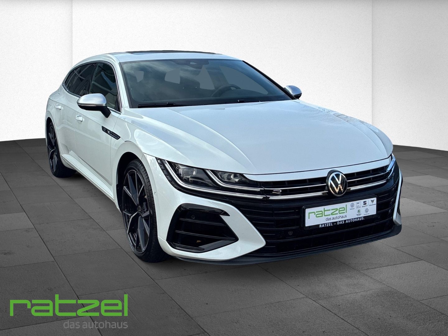 Fahrzeugabbildung Volkswagen Arteon Shooting Brake 2.0 TSI R 4Motion Panodach