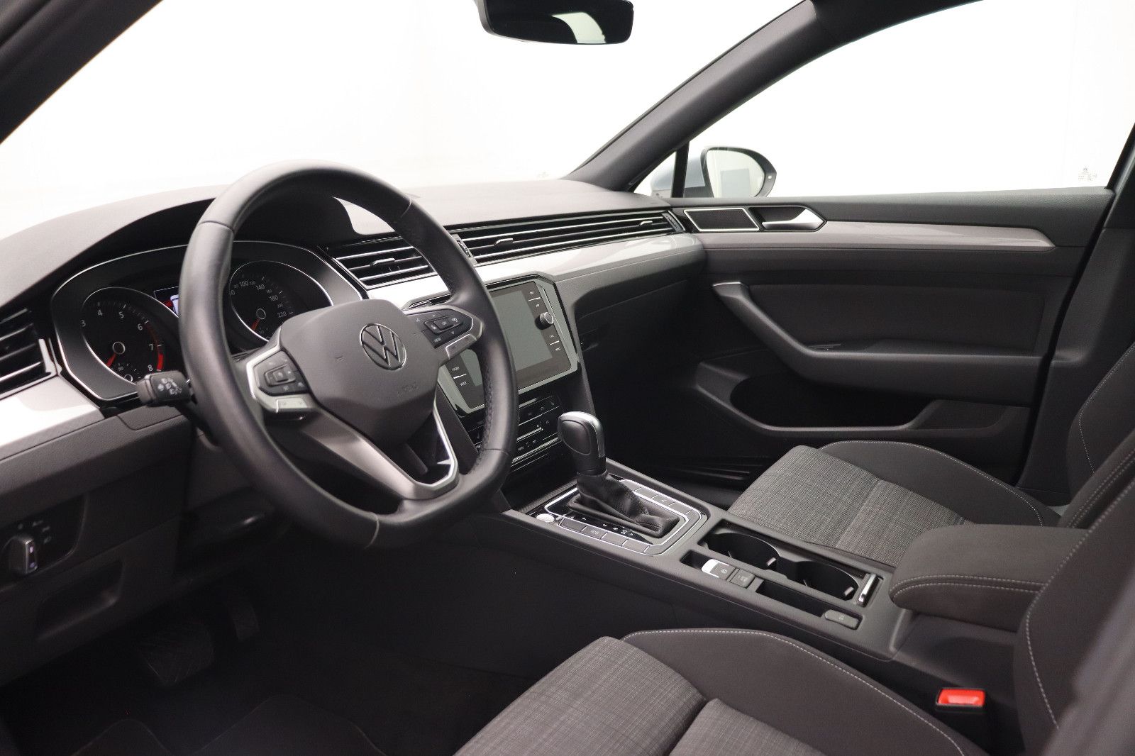 Fahrzeugabbildung Volkswagen Passat Variant 2.0 TSI DSG Business