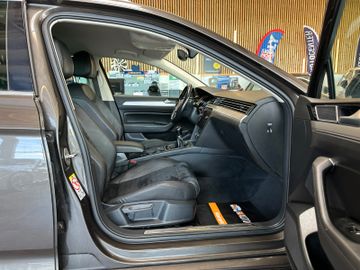 Volkswagen Passat Variant *Keyless*LED*NAVI*ACC*3-Zonen*