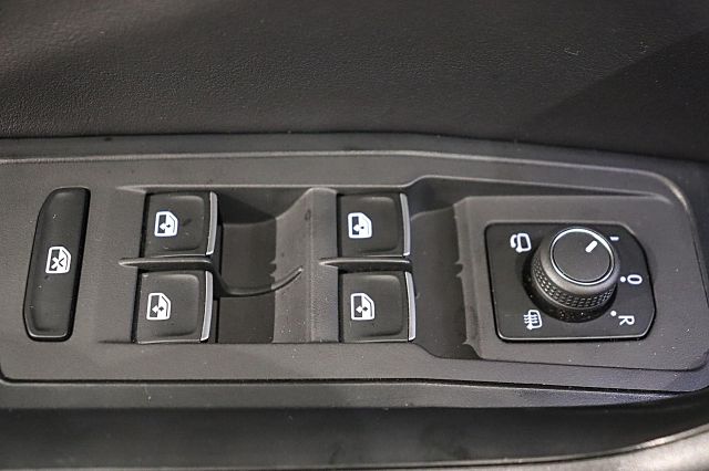 T-Roc R-Line 1.5 TSI DSG ActiveInfo EasyOpen Kam
