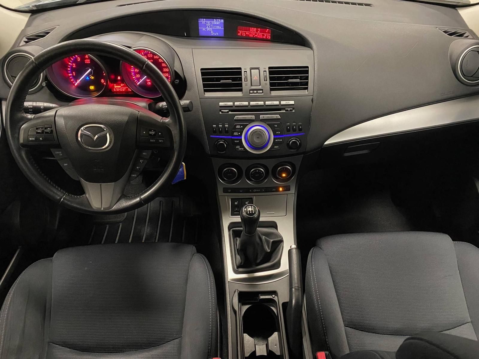 Fahrzeugabbildung Mazda 3 1.6 16V KAT Active Plus KLIMA+PDC+SITZHEIZ+ALU