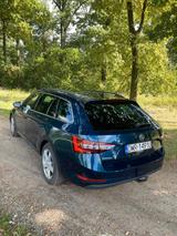 Skoda Superb 1.6 TDI Ambition Combi Ambition - Skoda Superb mit Diesel-Antrieb: 1.6
