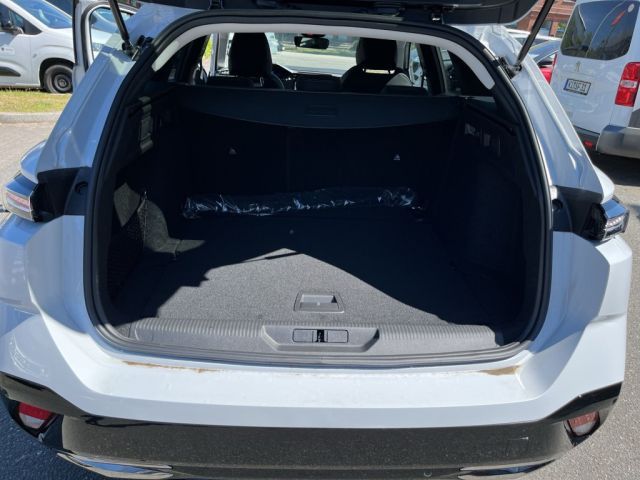 Peugeot 308 SW BlueHDi 130 EAT8 Allure