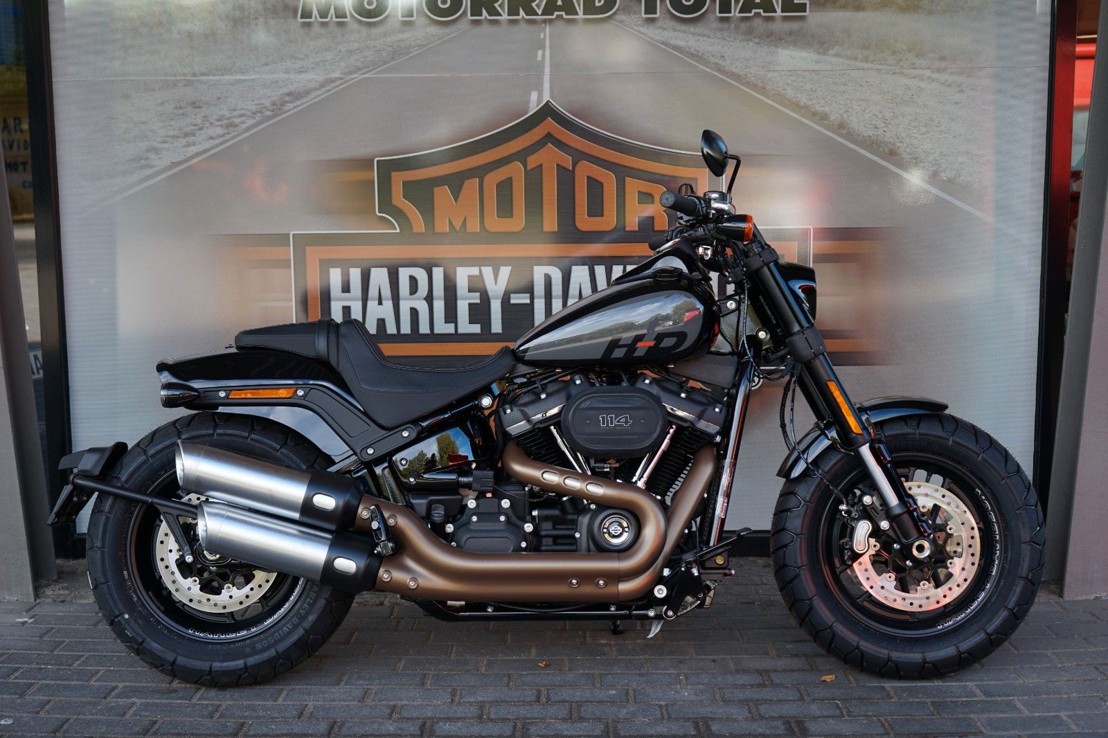 Fahrzeugabbildung Harley-Davidson Softail Fat Bob 114 FXFBS Sofort Verfügbar 2024