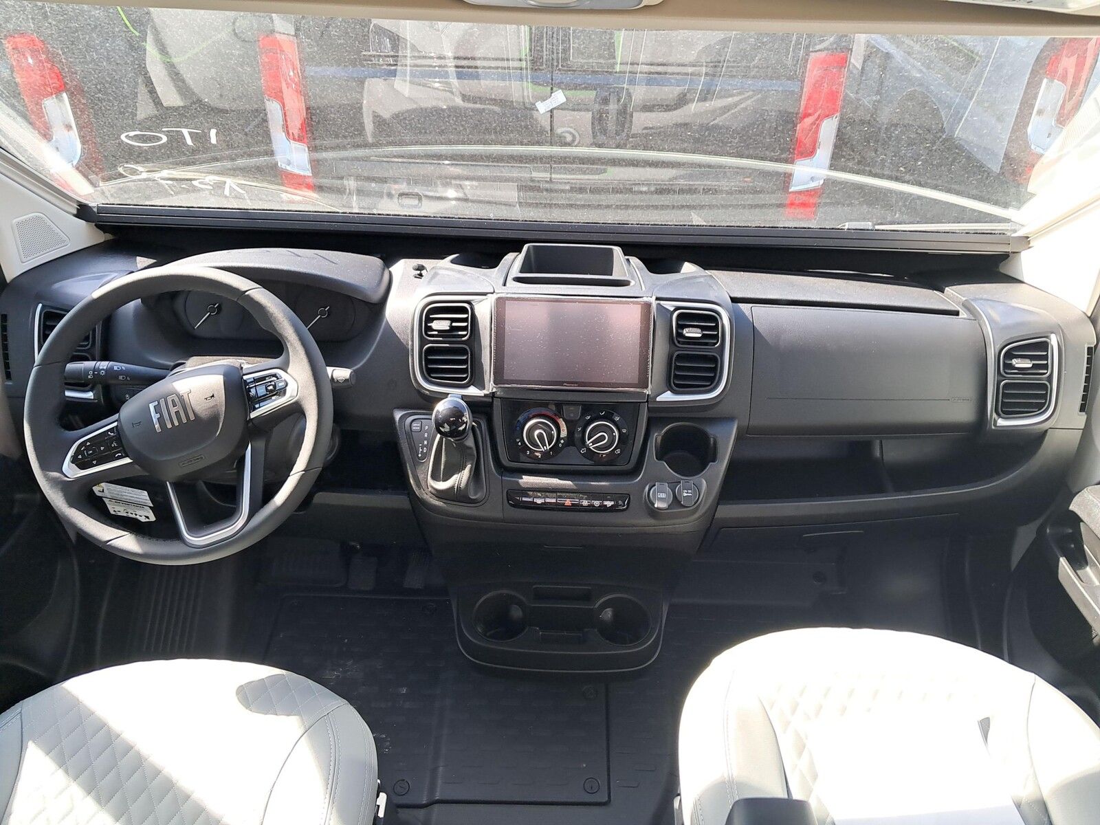 Fahrzeugabbildung Chausson Van Sport Line V594 Solar, Markise, RFK, Alu