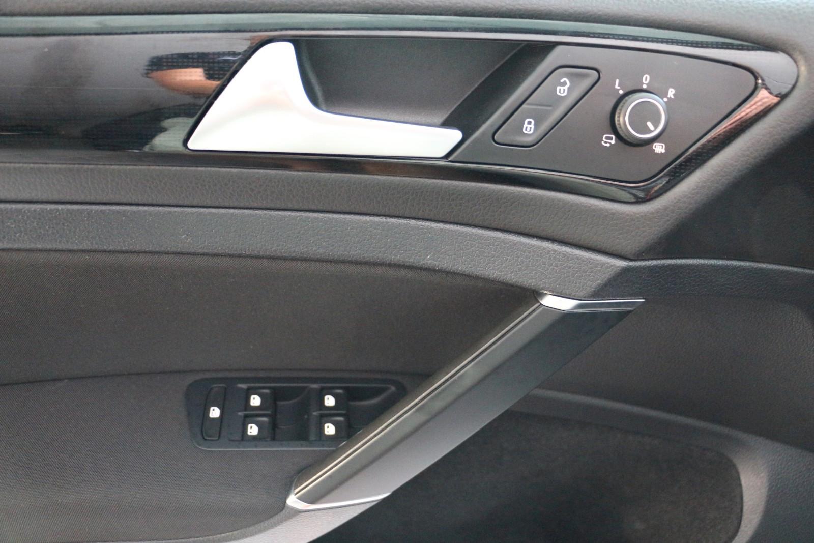 Volkswagen Golf VII Variant Sound 4Motion, Navi, LED, Cam.