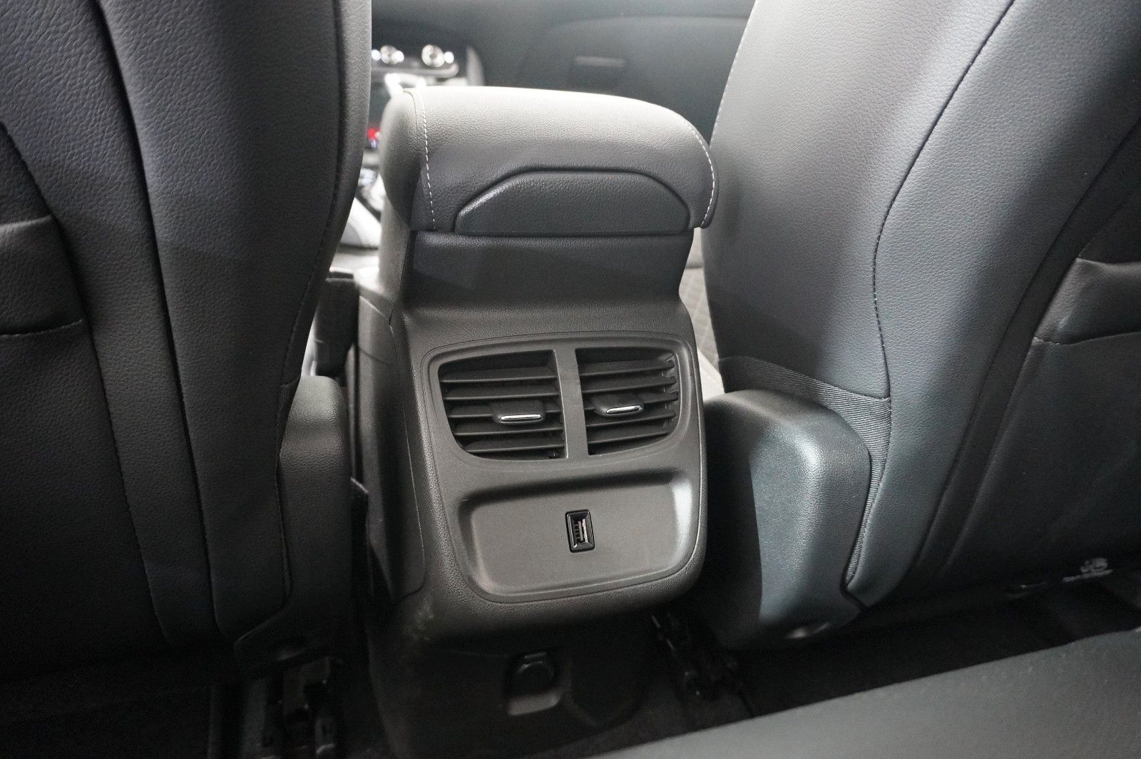 Fahrzeugabbildung Opel Grandland 1.5D ELEGANCE NAVI/LED/KAMERA/SPORT/SH