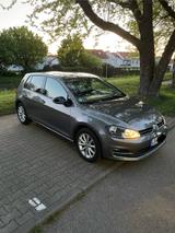 Volkswagen Golf 1.2 TSI BMT LOUNGE 1.Hand! Scheckheft!