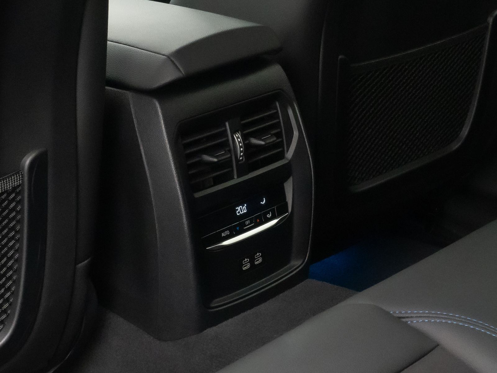 Fahrzeugabbildung BMW i4 eD40 Gran Coupe M Sport Alarm DAB H/K 18Zoll