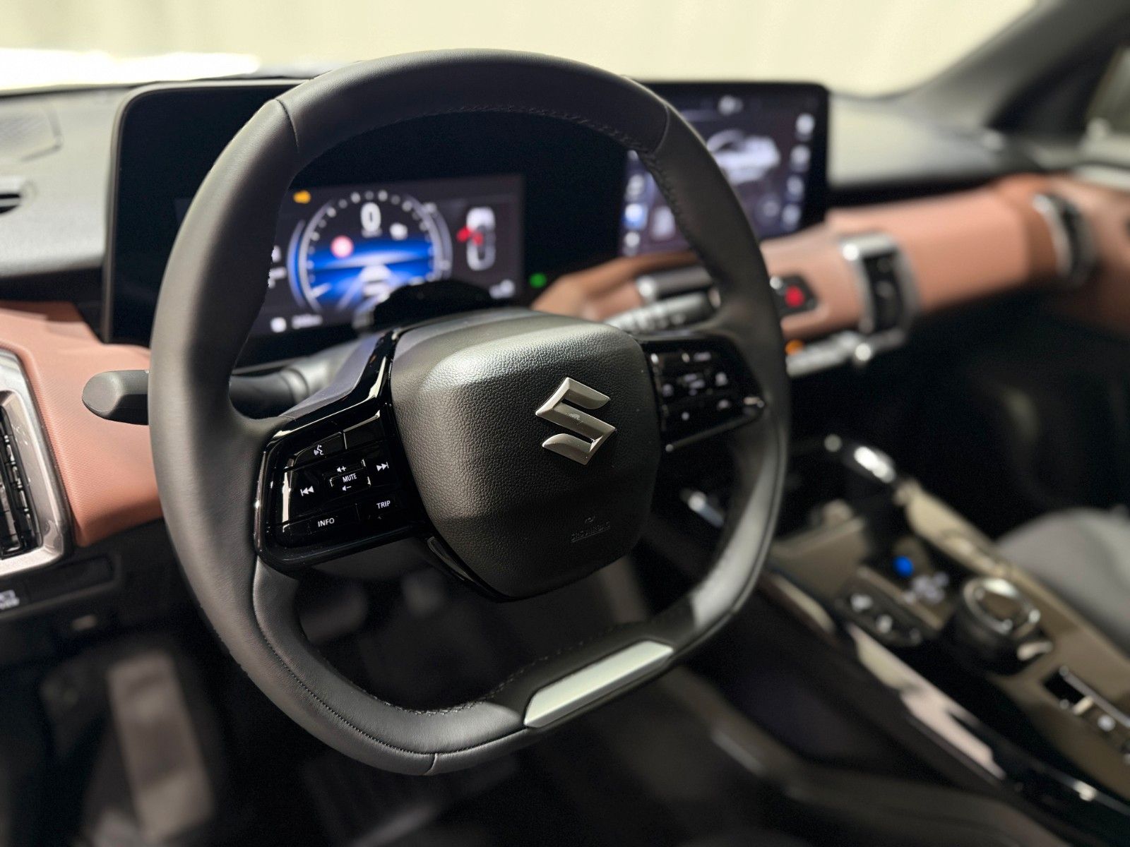 Fahrzeugabbildung Suzuki e Vitara 61 kWh Comfort+ Allgrip