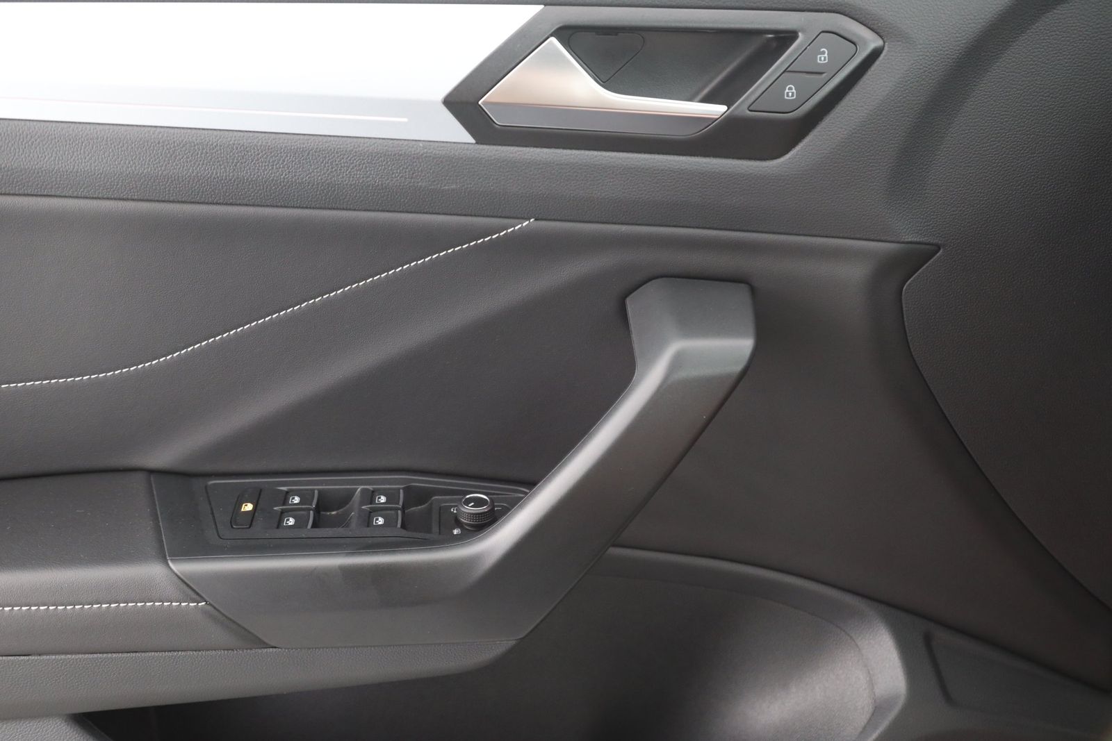 Volkswagen T-Roc - Bild 17