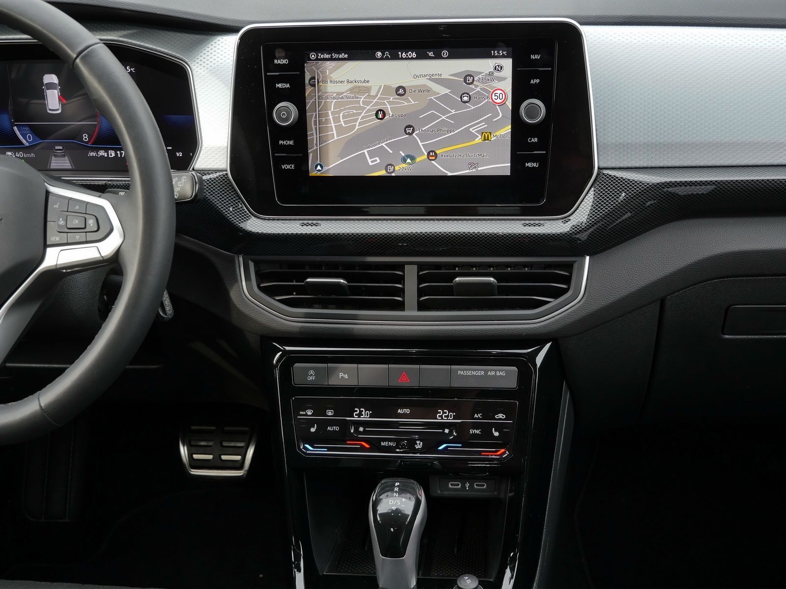 Volkswagen T-Cross - Bild 8