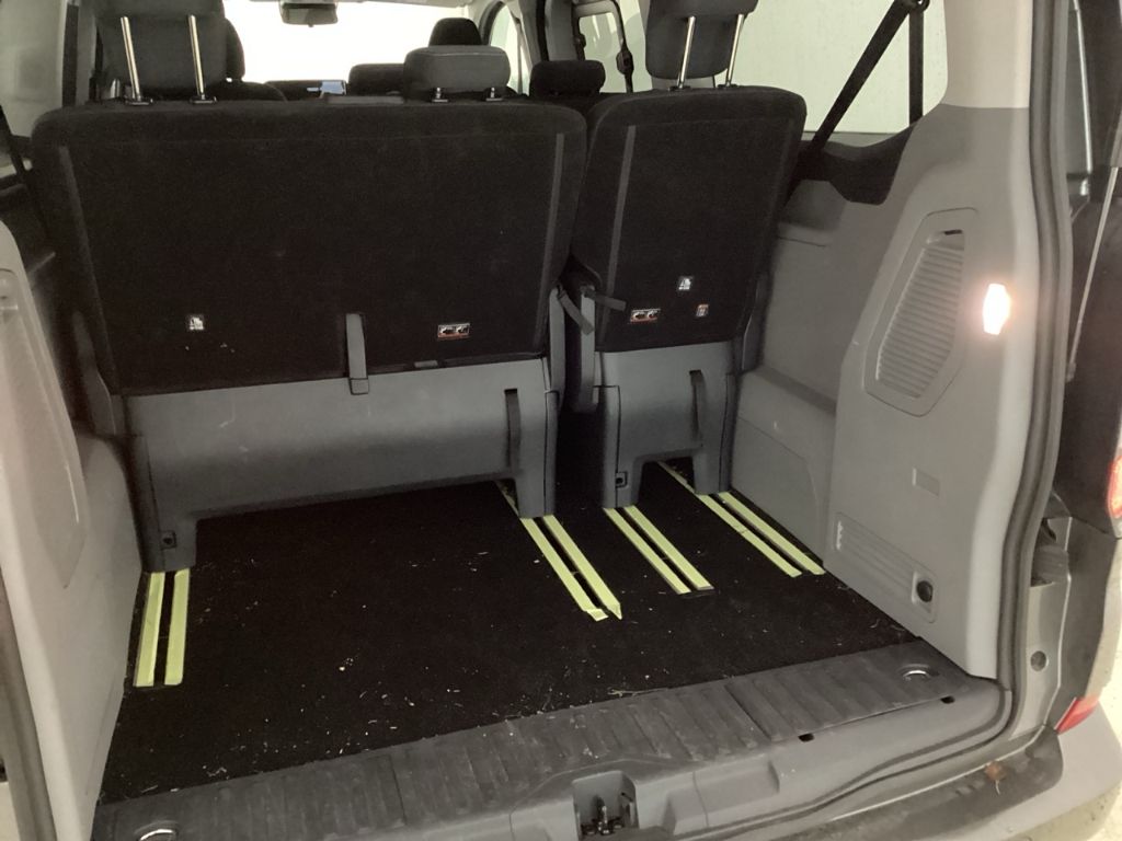 Fahrzeugabbildung Ford Tourneo Custom 320 L2 Titanium FWD Titanium LED