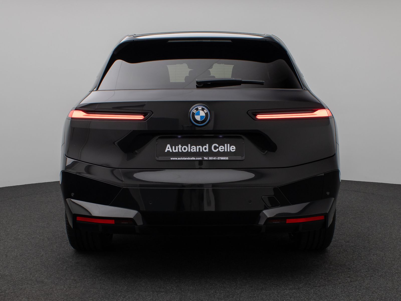 Fahrzeugabbildung BMW iX M60 Panorama 360°Laser B&W SoftCl Massage 22"