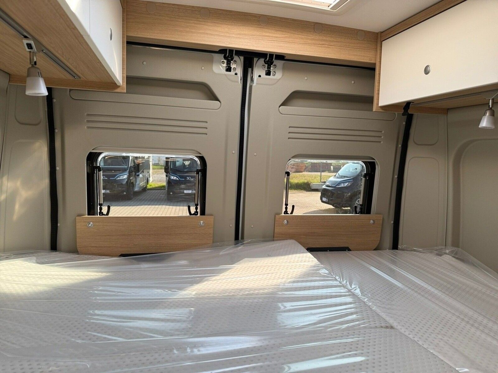 Fahrzeugabbildung Roadcar R 540 Citroen 140 PS Lithium,Markise, Solar