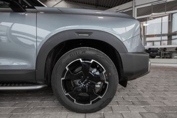 Bild 6 BAIC BJ30 4 WD Hybrid el Heckklappe Pano Leder