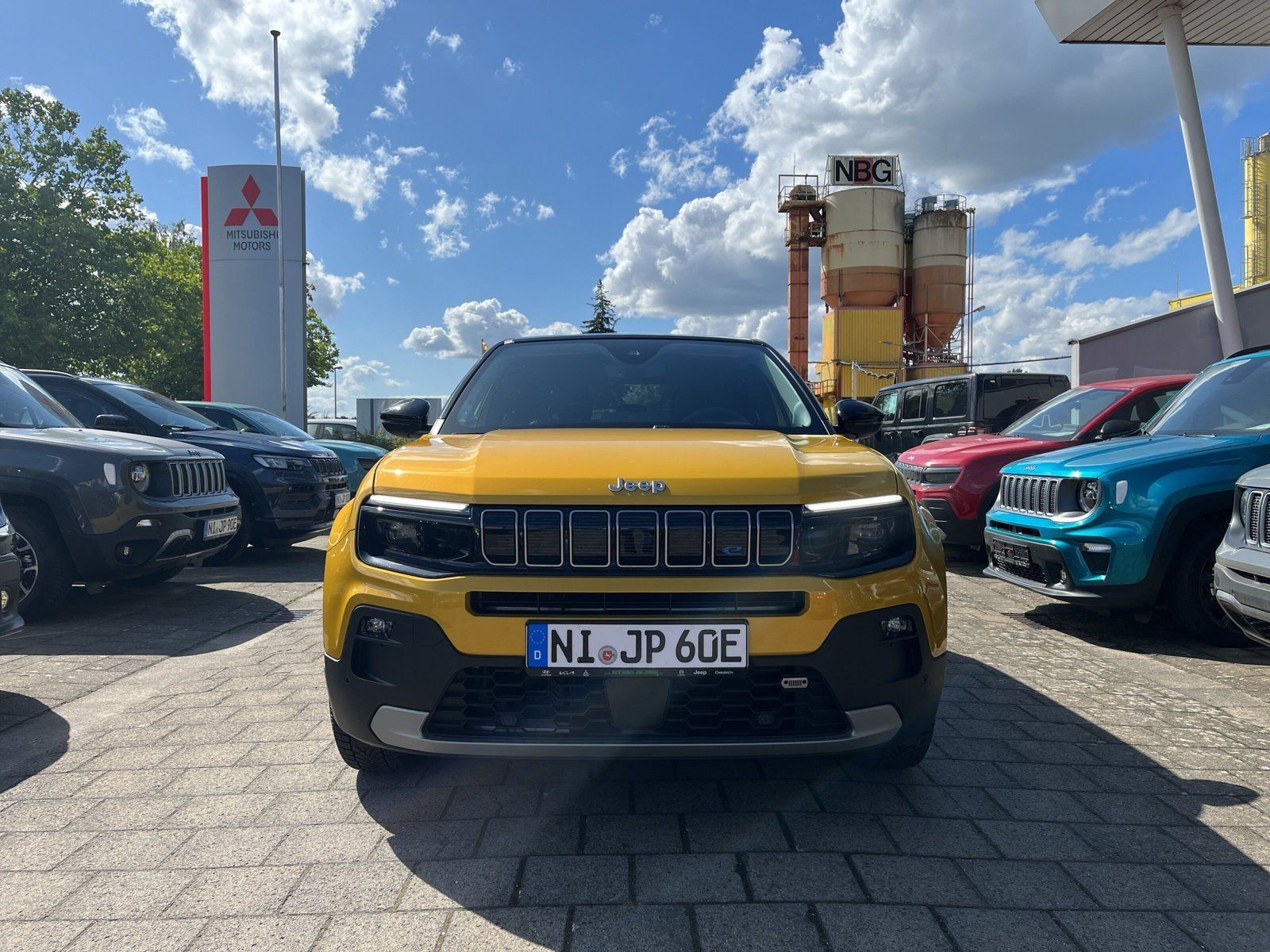 Fahrzeugabbildung Jeep Avenger Summit Electric