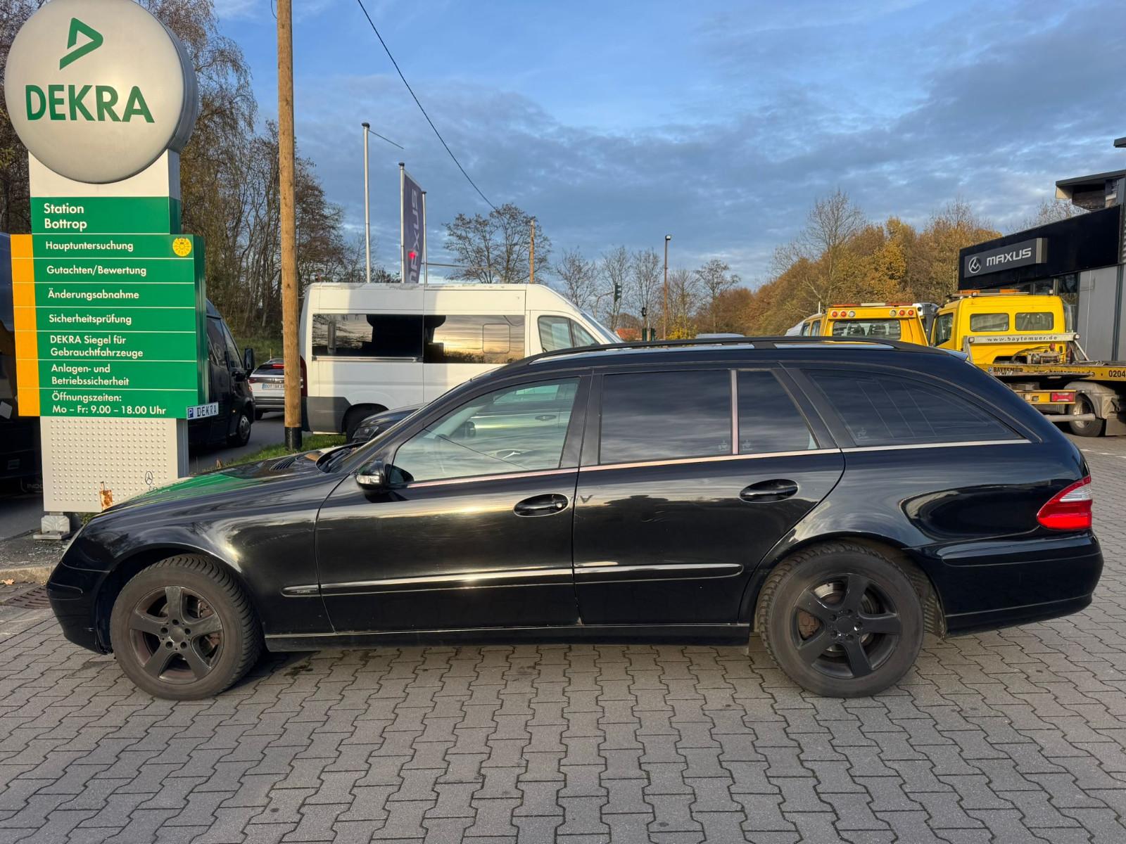 Mercedes-Benz E 220 E T-Modell E 220 T CDI Automatik