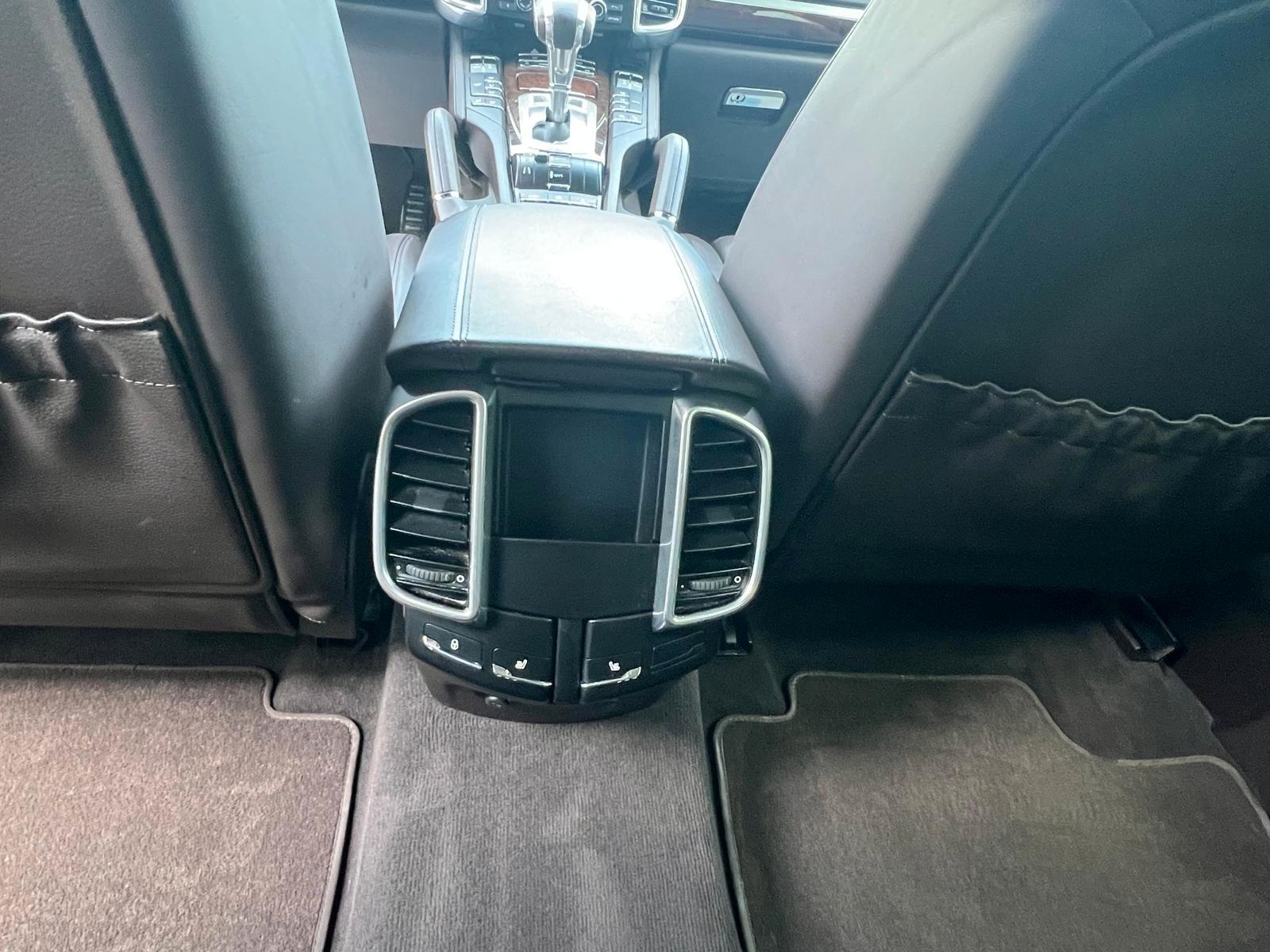 Porsche Cayenne Diesel*Pano*Bose*TV