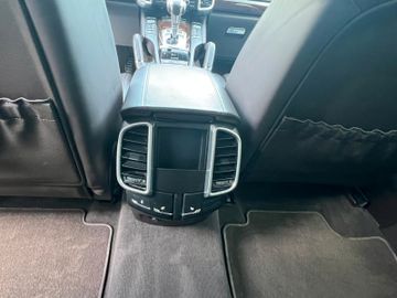 Porsche Cayenne - 12