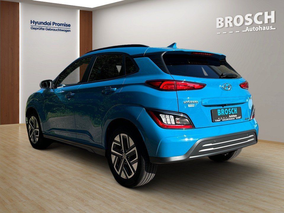 Fahrzeugabbildung Hyundai KONA EV 64kWh TREND NAV/ASSIST-P AHK 1HD HUD+LED