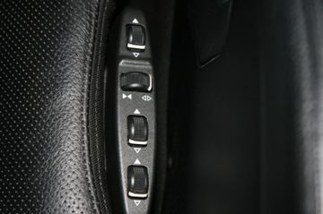 Fahrzeugabbildung Mercedes-Benz G 500 Exklusiv-Paket, Schiebedach, H&K, AHK