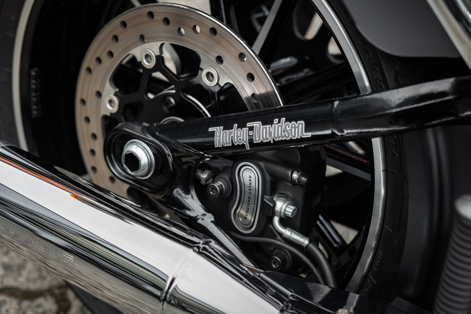Fahrzeugabbildung Harley-Davidson FXSB Breakout 103 - Kesstech/ Fehling ApeLenker