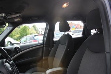 Fahrzeugabbildung MINI ONE Countryman One Navi