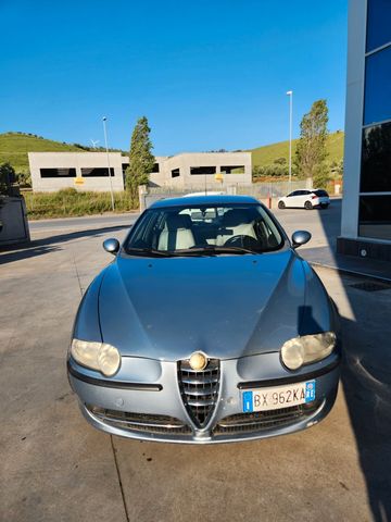 Alfa Romeo 147 1.9 JTD (115 CV) cat 5p. Distinct