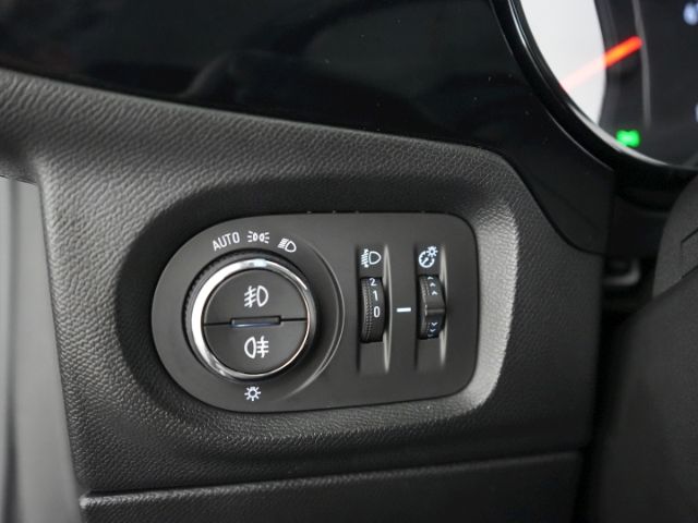 Corsa F EDITION+RÜCKFAHRKAMERA+SITZHEIZUNG+LENKR